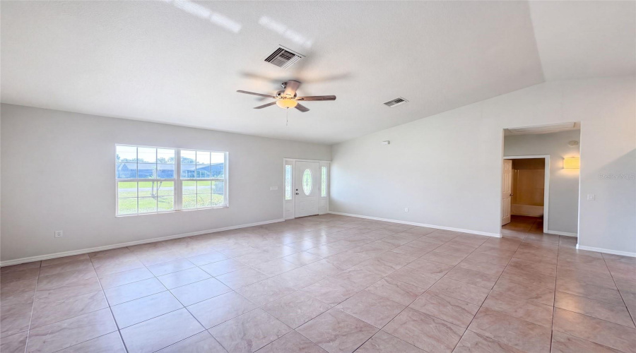 Avon Park, Florida 33825, 3 Bedroom Bedrooms, ,2 Bathroombathrooms,Residential,For Sale,Lowell,0,Mfro6434814