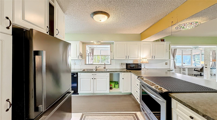 Venice, Florida 34293, 2 Bedroom Bedrooms, ,2 Bathroombathrooms,Residential,For Sale,Seminole,0,Mfrs5147610