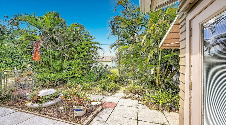 Venice, Florida 34293, 2 Bedroom Bedrooms, ,2 Bathroombathrooms,Residential,For Sale,Seminole,0,Mfrs5147610