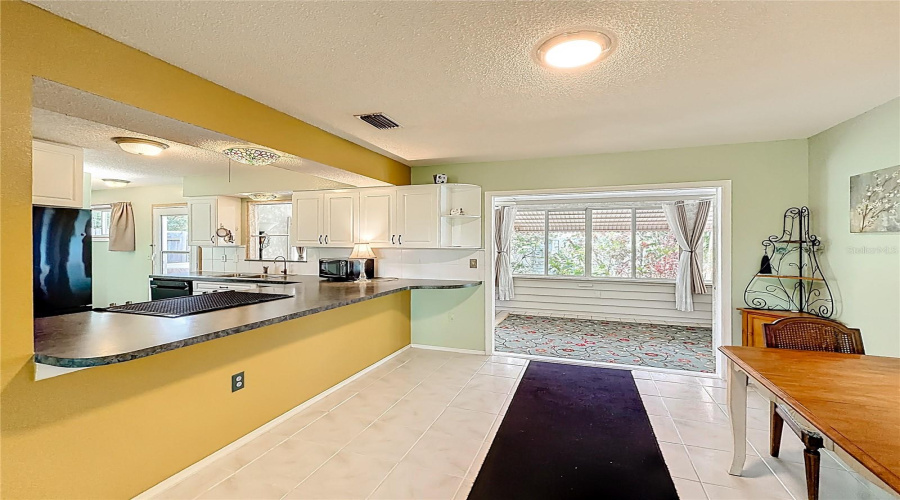 Venice, Florida 34293, 2 Bedroom Bedrooms, ,2 Bathroombathrooms,Residential,For Sale,Seminole,0,Mfrs5147610