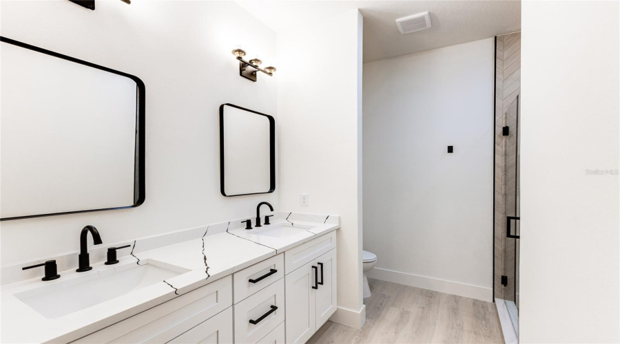 Deltona, Florida 32738, 3 Bedroom Bedrooms, ,3 Bathroombathrooms,Residential,For Sale,Hibiscus,0,Mfro6371509