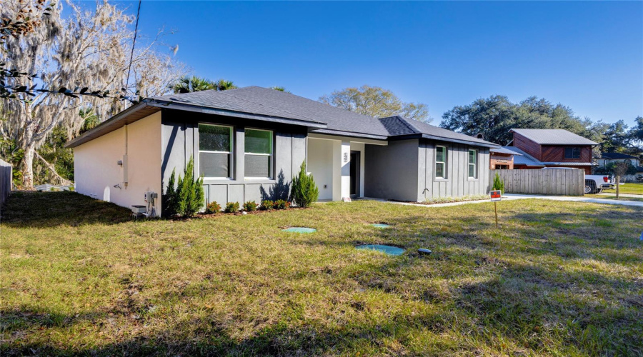 Deltona, Florida 32738, 3 Bedroom Bedrooms, ,3 Bathroombathrooms,Residential,For Sale,Hibiscus,0,Mfro6371509