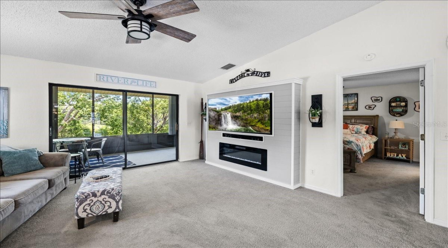 Weeki Wachee, Florida 34607, 2 Bedroom Bedrooms, ,2 Bathroombathrooms,Residential,For Sale,River Run,0,Mfrtb8524803