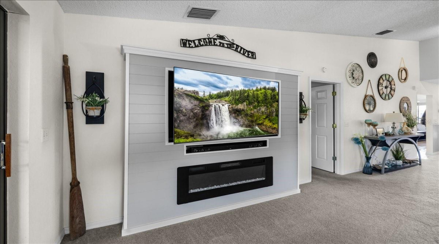 Weeki Wachee, Florida 34607, 2 Bedroom Bedrooms, ,2 Bathroombathrooms,Residential,For Sale,River Run,0,Mfrtb8524803