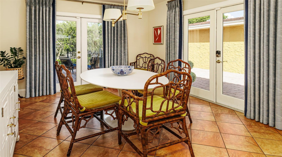 Lakeland, Florida 33803, 4 Bedroom Bedrooms, ,4 Bathroombathrooms,Residential,For Sale,Miramar,0,Mfrl4962185