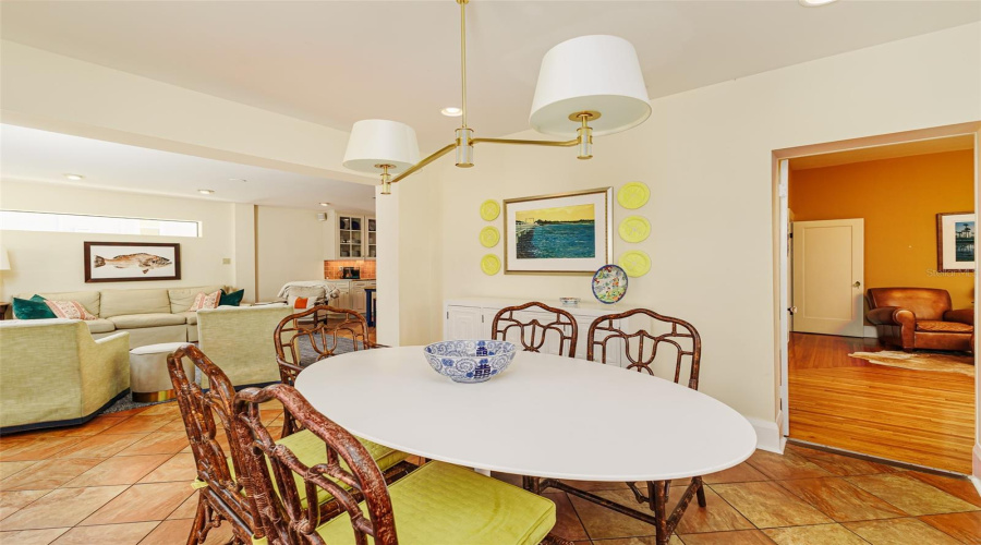 Lakeland, Florida 33803, 4 Bedroom Bedrooms, ,4 Bathroombathrooms,Residential,For Sale,Miramar,0,Mfrl4962185