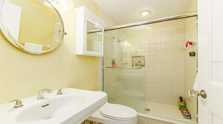 Lakeland, Florida 33803, 4 Bedroom Bedrooms, ,4 Bathroombathrooms,Residential,For Sale,Miramar,0,Mfrl4962185