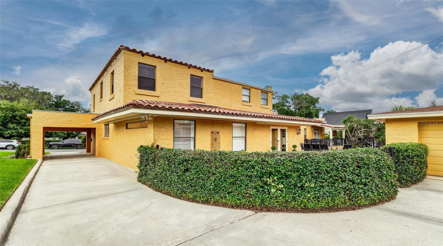Lakeland, Florida 33803, 4 Bedroom Bedrooms, ,4 Bathroombathrooms,Residential,For Sale,Miramar,0,Mfrl4962185