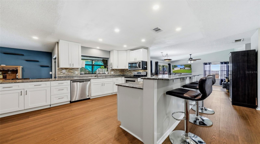 Palm Harbor, Florida 34684, 3 Bedroom Bedrooms, ,2 Bathroombathrooms,Residential,For Sale,Blooming Hill,0,Mfrtb8541076