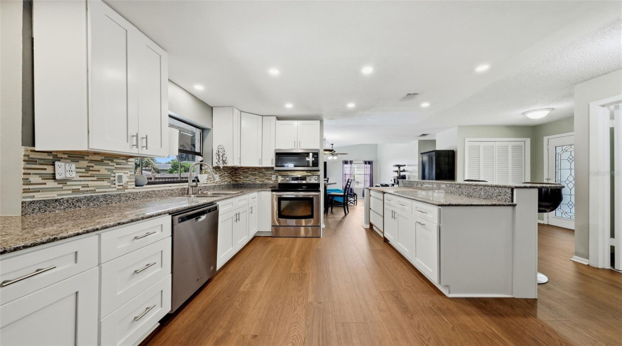 Palm Harbor, Florida 34684, 3 Bedroom Bedrooms, ,2 Bathroombathrooms,Residential,For Sale,Blooming Hill,0,Mfrtb8541076