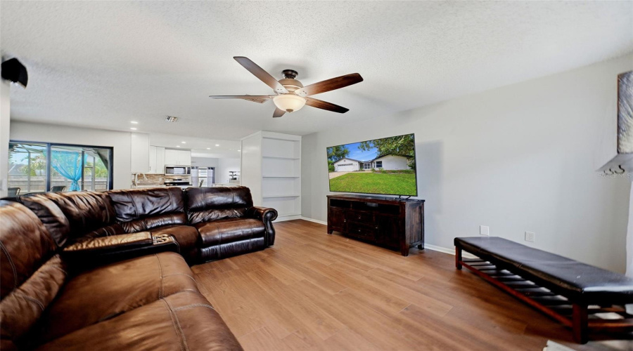 Palm Harbor, Florida 34684, 3 Bedroom Bedrooms, ,2 Bathroombathrooms,Residential,For Sale,Blooming Hill,0,Mfrtb8541076