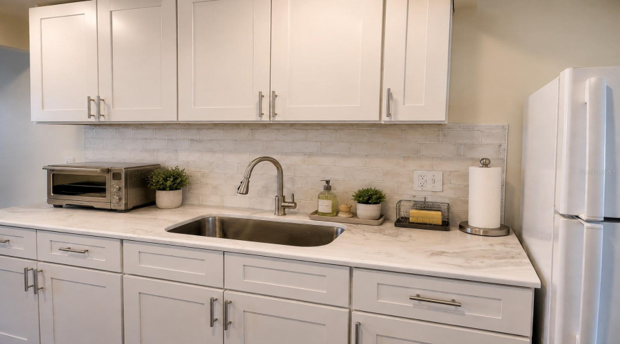St Petersburg, Florida 33703, 1 Bedroom Bedrooms, ,1 Bathroombathrooms,Residential,For Sale,Locust,0,Mfrtb8538928
