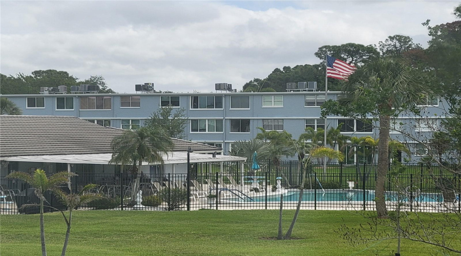 St Petersburg, Florida 33703, 1 Bedroom Bedrooms, ,1 Bathroombathrooms,Residential,For Sale,Locust,0,Mfrtb8538928