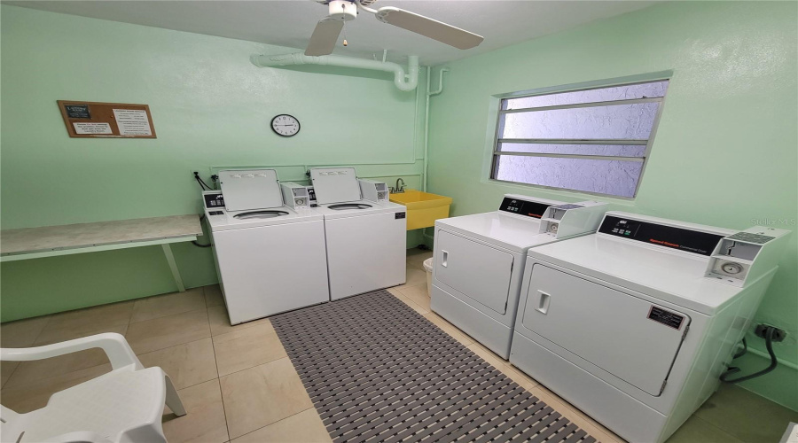 St Petersburg, Florida 33703, 1 Bedroom Bedrooms, ,1 Bathroombathrooms,Residential,For Sale,Locust,0,Mfrtb8538928