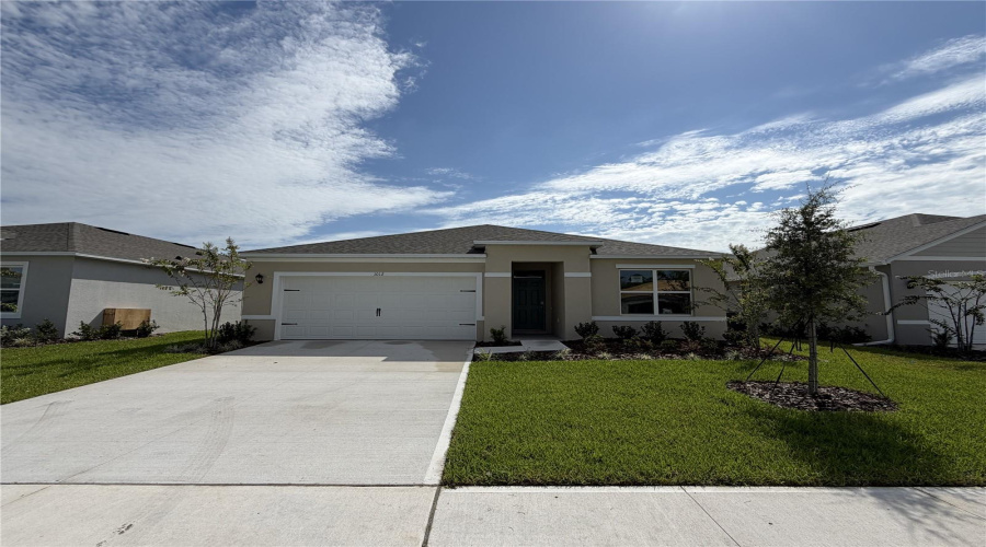 Daytona Beach, Florida 32124, 3 Bedroom Bedrooms, ,2 Bathroombathrooms,Residential,For Sale,Champion Rdg,0,Mfro6415774