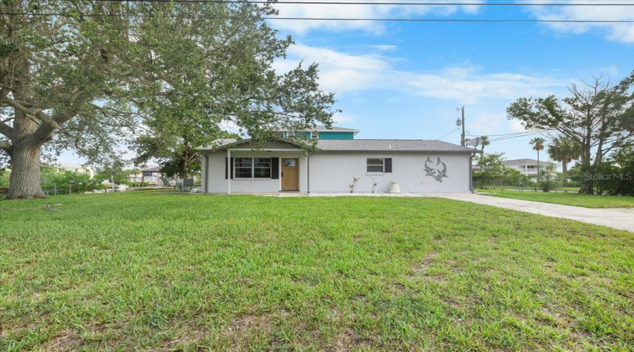 Hernando Beach, Florida 34607, 3 Bedroom Bedrooms, ,2 Bathroombathrooms,Residential,For Sale,Companero Entra,0,Mfrtb8533142