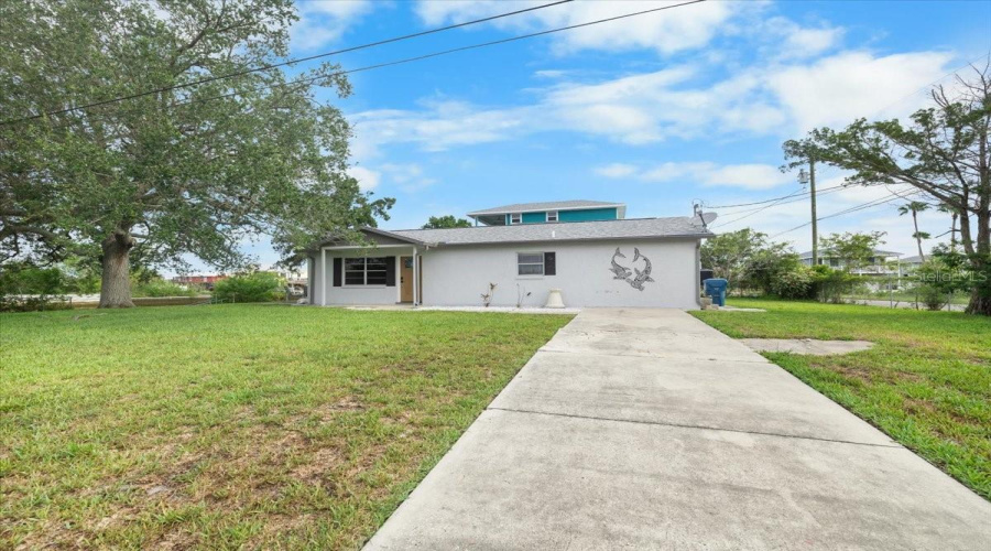 Hernando Beach, Florida 34607, 3 Bedroom Bedrooms, ,2 Bathroombathrooms,Residential,For Sale,Companero Entra,0,Mfrtb8533142