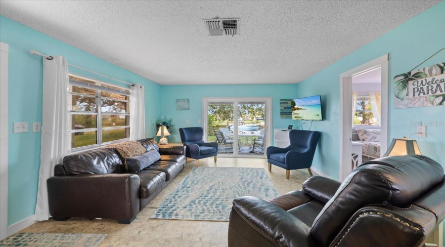 Hernando Beach, Florida 34607, 3 Bedroom Bedrooms, ,2 Bathroombathrooms,Residential,For Sale,Companero Entra,0,Mfrtb8533142