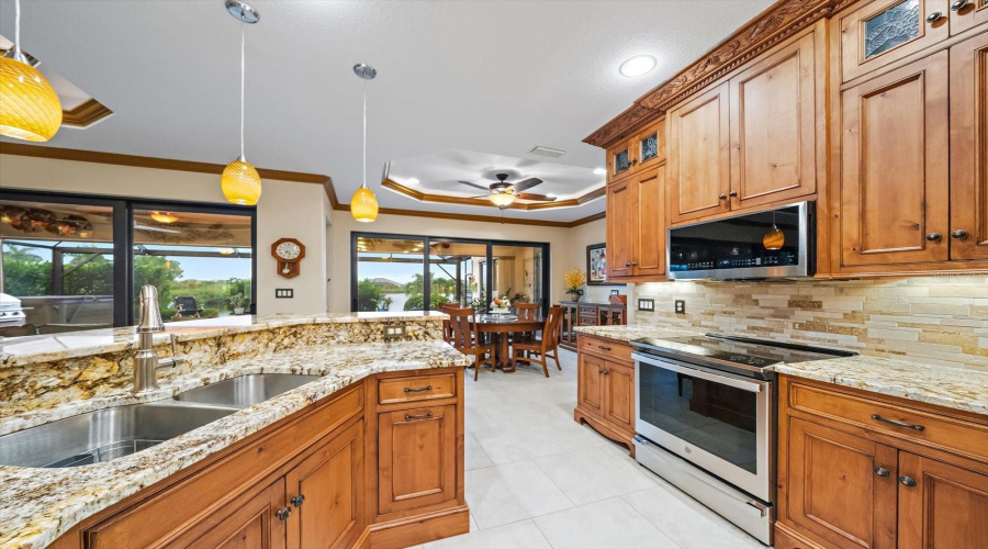 Port Charlotte, Florida 33981, 3 Bedroom Bedrooms, ,2 Bathroombathrooms,Residential,For Sale,Leipzig,0,Mfra4701900