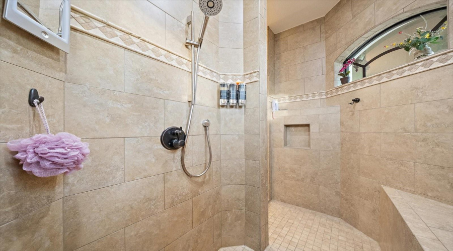 Port Charlotte, Florida 33981, 3 Bedroom Bedrooms, ,2 Bathroombathrooms,Residential,For Sale,Leipzig,0,Mfra4701900