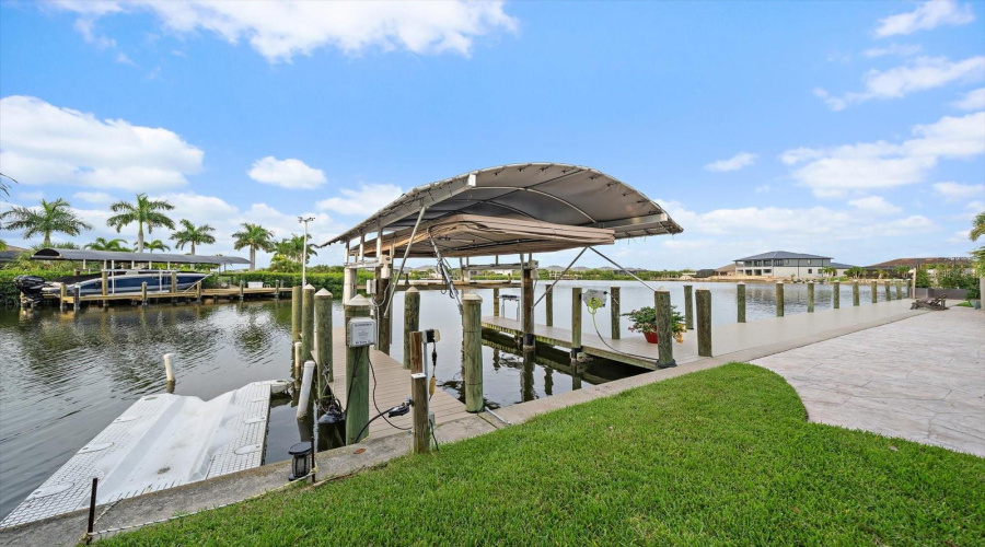 Port Charlotte, Florida 33981, 3 Bedroom Bedrooms, ,2 Bathroombathrooms,Residential,For Sale,Leipzig,0,Mfra4701900