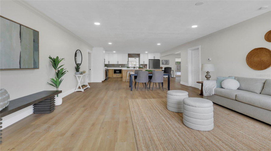 Tampa, Florida 33617, 4 Bedroom Bedrooms, ,2 Bathroombathrooms,Residential,For Sale,Oakland,0,Mfrtb8540498