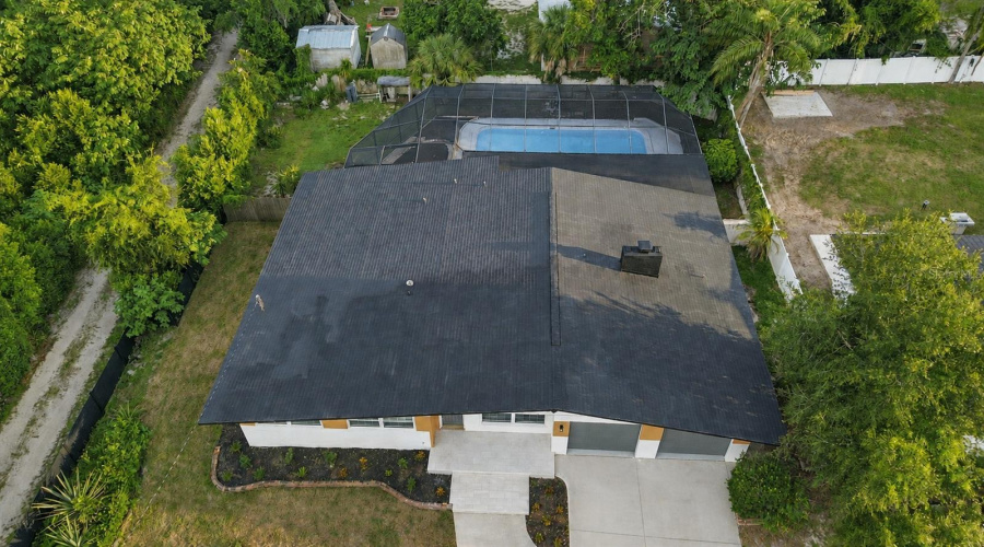 Tampa, Florida 33617, 4 Bedroom Bedrooms, ,2 Bathroombathrooms,Residential,For Sale,Oakland,0,Mfrtb8540498