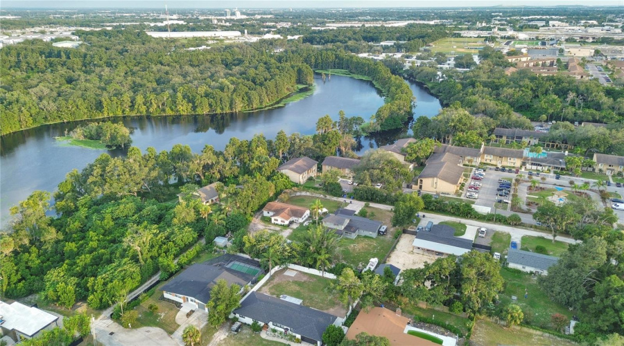 Tampa, Florida 33617, 4 Bedroom Bedrooms, ,2 Bathroombathrooms,Residential,For Sale,Oakland,0,Mfrtb8540498