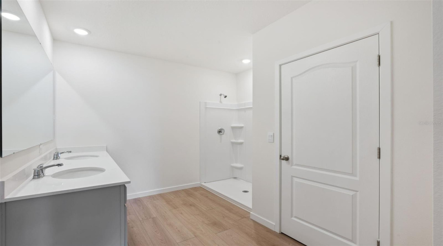 St Cloud, Florida 34771, 3 Bedroom Bedrooms, ,2 Bathroombathrooms,Residential,For Sale,Springer,0,Mfro6421188