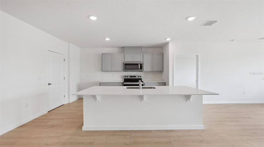 St Cloud, Florida 34771, 3 Bedroom Bedrooms, ,2 Bathroombathrooms,Residential,For Sale,Springer,0,Mfro6421188