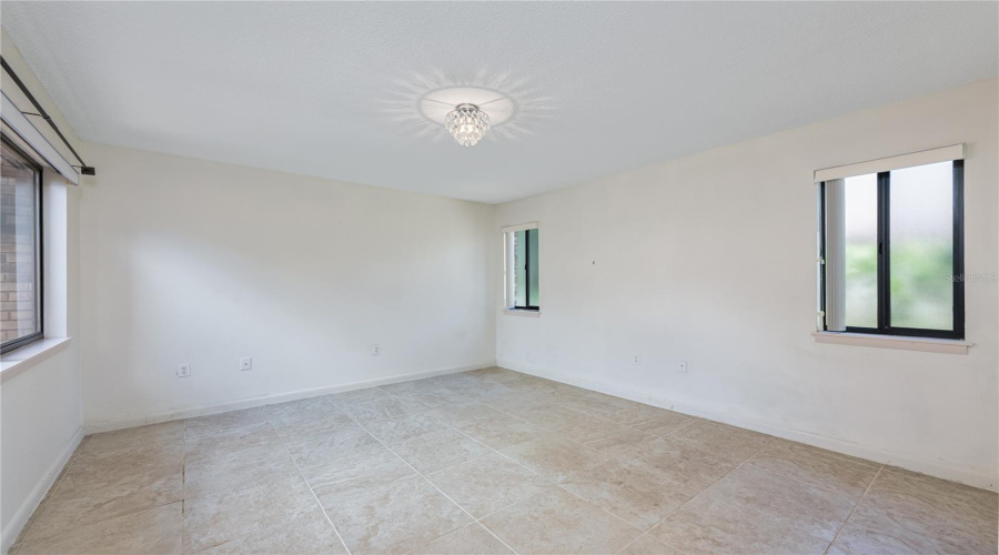 Yalaha, Florida 34797, 3 Bedroom Bedrooms, ,2 Bathroombathrooms,Residential,For Sale,Waterwood,0,Mfrg5111380