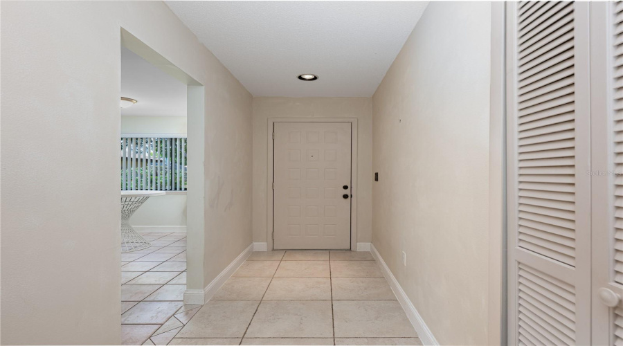 Yalaha, Florida 34797, 3 Bedroom Bedrooms, ,2 Bathroombathrooms,Residential,For Sale,Waterwood,0,Mfrg5111380