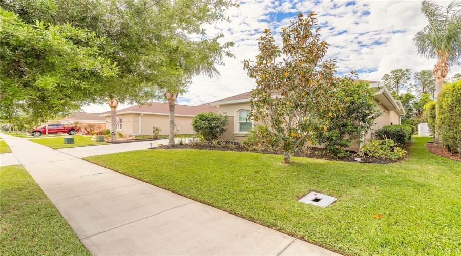 New Smyrna Beach, Florida 32168, 3 Bedroom Bedrooms, ,2 Bathroombathrooms,Residential,For Sale,Leonardo,0,Mfrns1088026