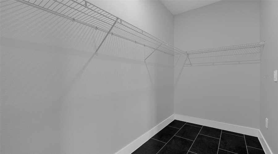 Ocala, Florida 34473, 4 Bedroom Bedrooms, ,3 Bathroombathrooms,Residential,For Sale,131 St,0,Mfro6432008