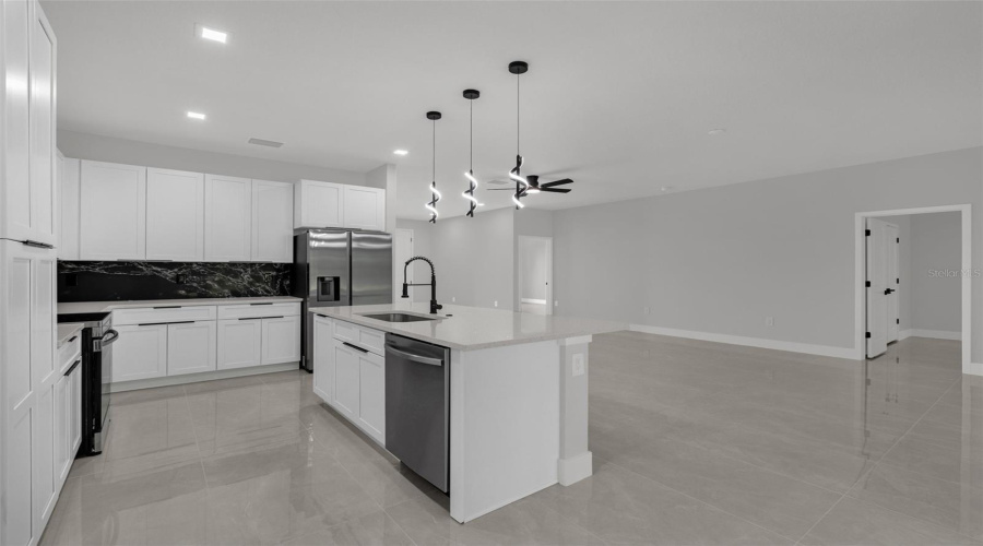 Ocala, Florida 34473, 4 Bedroom Bedrooms, ,3 Bathroombathrooms,Residential,For Sale,131 St,0,Mfro6432008