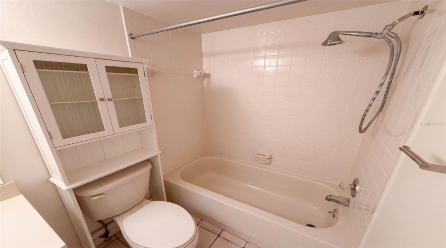 Dunedin, Florida 34698, 2 Bedroom Bedrooms, ,2 Bathroombathrooms,Residential,For Sale,Millstream,0,Mfro6436635