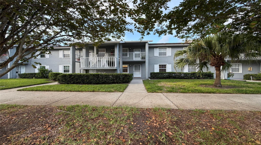 Dunedin, Florida 34698, 2 Bedroom Bedrooms, ,2 Bathroombathrooms,Residential,For Sale,Millstream,0,Mfro6436635