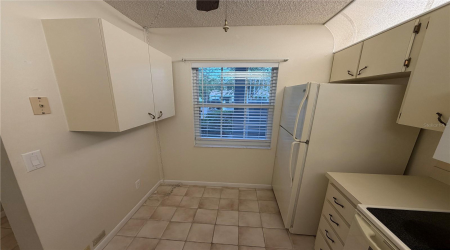 Dunedin, Florida 34698, 2 Bedroom Bedrooms, ,2 Bathroombathrooms,Residential,For Sale,Millstream,0,Mfro6436635