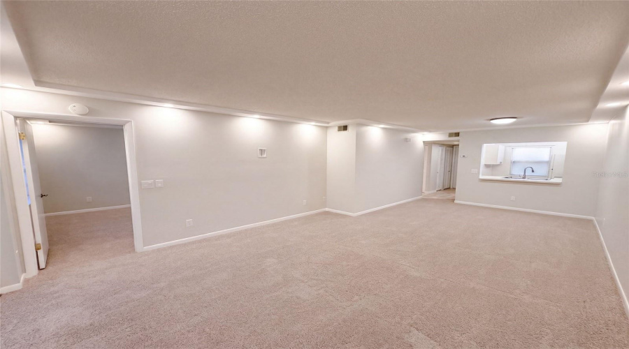 Dunedin, Florida 34698, 2 Bedroom Bedrooms, ,2 Bathroombathrooms,Residential,For Sale,Millstream,0,Mfro6436635