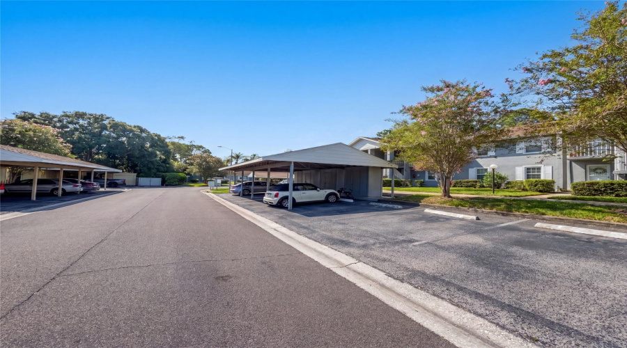 Dunedin, Florida 34698, 2 Bedroom Bedrooms, ,2 Bathroombathrooms,Residential,For Sale,Millstream,0,Mfro6436635