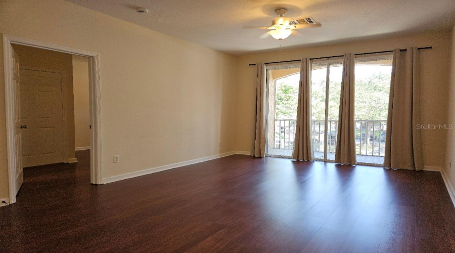 Orlando, Florida 32835, 3 Bedroom Bedrooms, ,2 Bathroombathrooms,Residential,For Sale,Stevenson,0,Mfro6436047