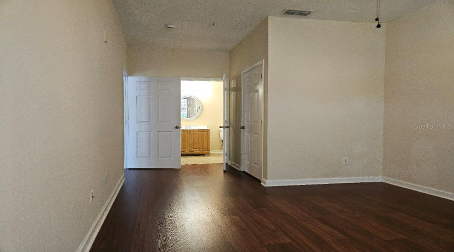 Orlando, Florida 32835, 3 Bedroom Bedrooms, ,2 Bathroombathrooms,Residential,For Sale,Stevenson,0,Mfro6436047