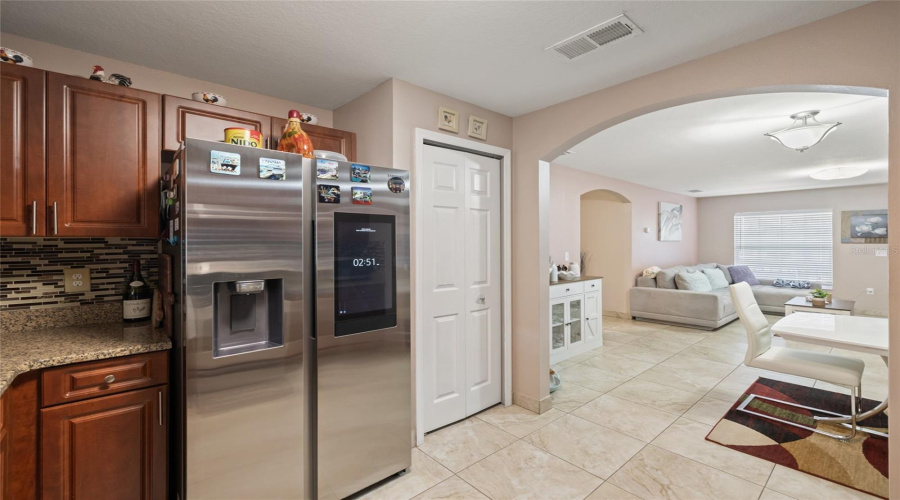 Tampa, Florida 33615, 5 Bedroom Bedrooms, ,3 Bathroombathrooms,Residential,For Sale,Town N Country,0,Mfrtb8505599