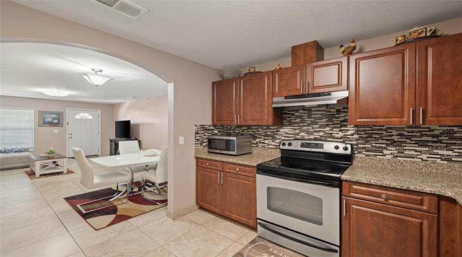 Tampa, Florida 33615, 5 Bedroom Bedrooms, ,3 Bathroombathrooms,Residential,For Sale,Town N Country,0,Mfrtb8505599
