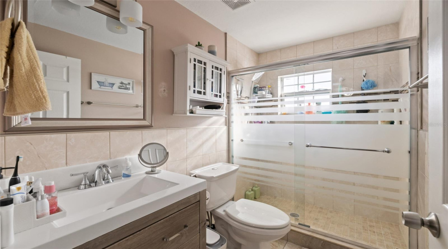 Tampa, Florida 33615, 5 Bedroom Bedrooms, ,3 Bathroombathrooms,Residential,For Sale,Town N Country,0,Mfrtb8505599