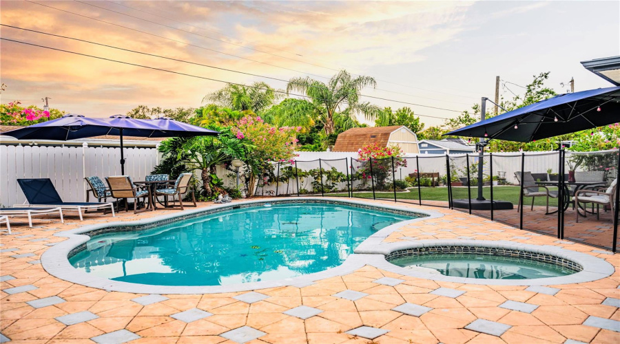 Largo, Florida 33771, 4 Bedroom Bedrooms, ,2 Bathroombathrooms,Residential,For Sale,Corvette,0,Mfrtb8527575