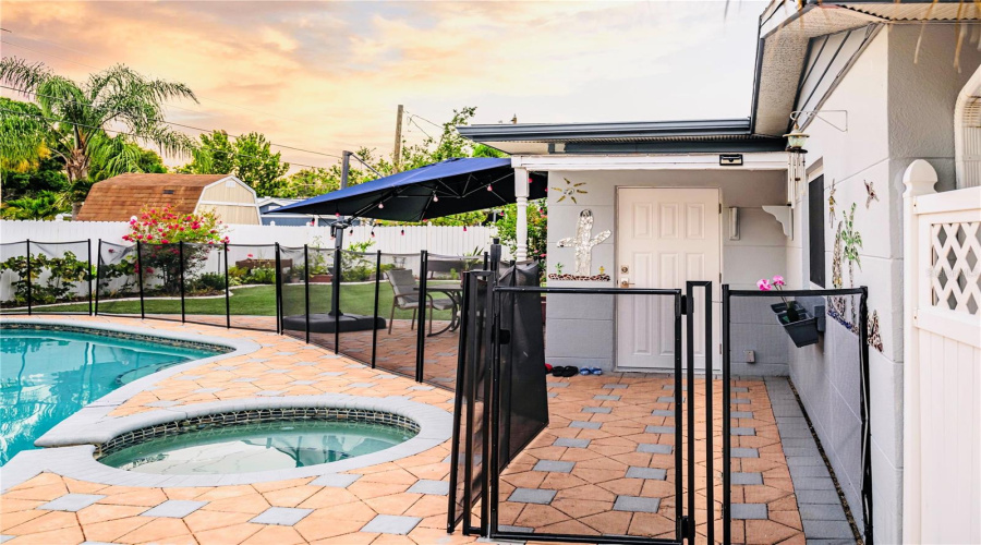 Largo, Florida 33771, 4 Bedroom Bedrooms, ,2 Bathroombathrooms,Residential,For Sale,Corvette,0,Mfrtb8527575