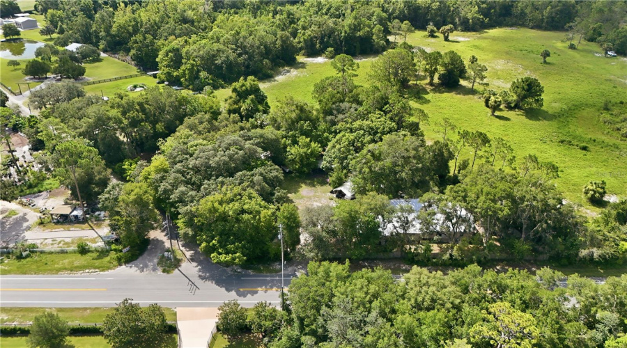 Geneva, Florida 32732, 4 Bedroom Bedrooms, ,2 Bathroombathrooms,Residential,For Sale,County Road 426,0,Mfrv4950388