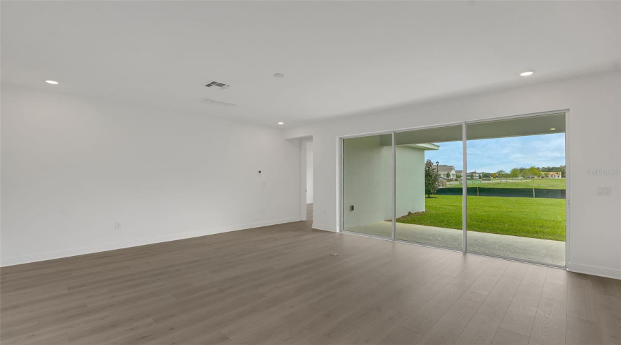 Winter Garden, Florida 34787, 5 Bedroom Bedrooms, ,4 Bathroombathrooms,Residential,For Sale,Tea Tree,0,Mfrg5113803