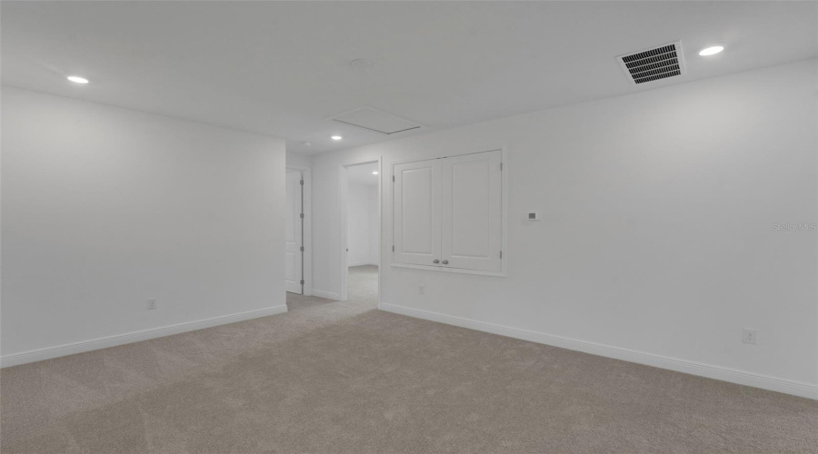 Winter Garden, Florida 34787, 5 Bedroom Bedrooms, ,4 Bathroombathrooms,Residential,For Sale,Tea Tree,0,Mfrg5113803